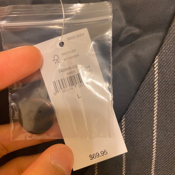 GAP Gray Pinstripe Vest NWT Large - Picture 4 of 9